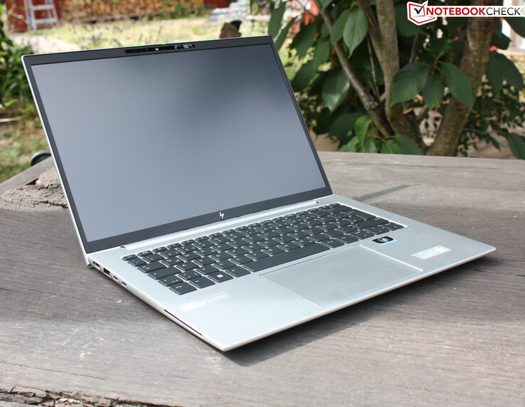 HP EliteBook 845 G9: con mucho en su interior