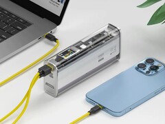 El banco de energía portátil SHARGEEK STORM2 Slim puede cargar un iPhone siete veces. (Fuente de la imagen: SHARGEEK)