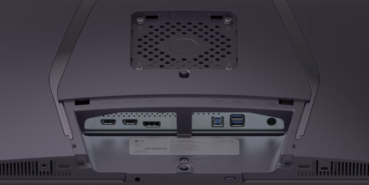 El UltraGear OLED 32GX850A carece de puerto USB Tipo-C integrado, pero en su lugar cuenta con un puerto USB Tipo-B. (Fuente de la imagen: LG)