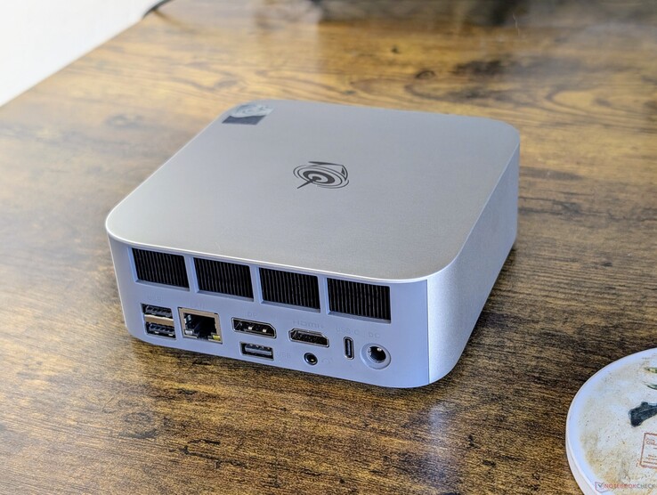 Los puertos USB no se crean igual sin etiquetas que los diferencien