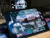 Dolphin Netplay ejecutando Star Fox: Assault en dos dispositivos Android diferentes.