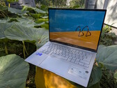 El subportátil de Intel recupera terreno - Análisis del Asus ZenBook 14 OLED UX3405CA