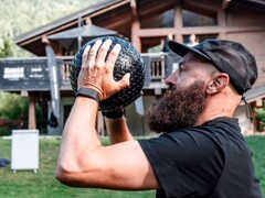 La correa Helio de Amazfit (en la imagen) recibe la versión de actualización 3.2.8.3. (Fuente de la imagen: Amazfit)