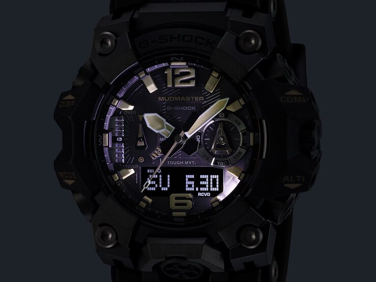 LED «Super Illuminator» integrados que resaltan la esfera del reloj en un entorno oscuro.
