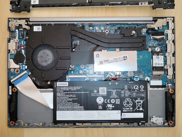 Lenovo ThinkBook 14 G4 por dentro