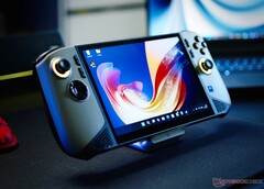 El MSI Claw 8 AI+ ofrece aparentemente más rendimiento para juegos que en su lanzamiento (Fuente de la imagen: Notebookcheck)