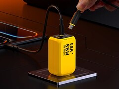 El cargador Aohi The Youth 65W (en la imagen) ha salido a la venta en EE.UU. (Fuente de la imagen: Aohi)