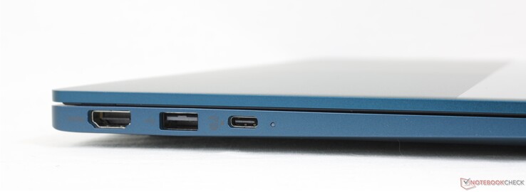 Izquierda: HDMI 1.4, USB-A 3.0, USB-C con DisplayPort + Power Delivery