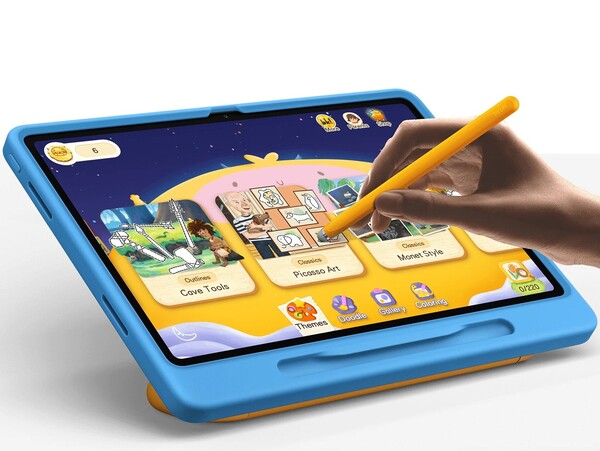 El Redmi Pad 2 Play Bundle viene con una funda protectora de silicona y un lápiz óptico sin batería. (Fuente de la imagen: Xiaomi)