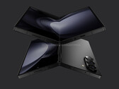 El Galaxy Z Fold5 podría ser sucedido por dos modelos, incluyendo un Galaxy Z Fold6 Ultra. (Fuente de la imagen: @OnLeaks y SmartPrix)