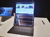 El ThinkPad X1 Fold 2022 creció en tamaño (imagen: Notebookcheck)