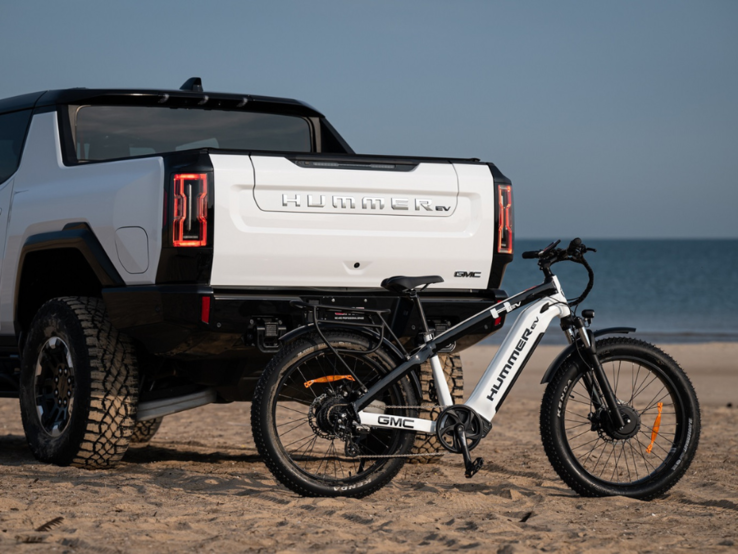 La bicicleta eléctrica GMC HUMMER EV AWD (Fuente de la imagen: Recon Power Bikes)