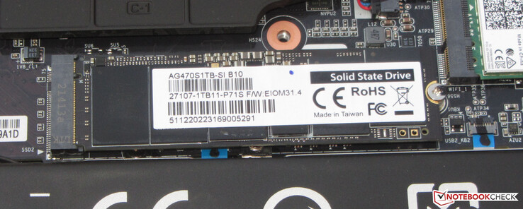 Un SSD PCIe 4.0 sirve como unidad del sistema.