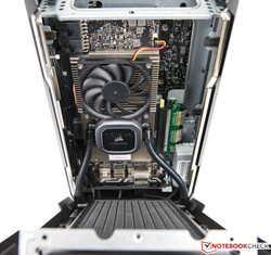 Una mirada a la GPU MSI GeForce RTX 2080 Ti en el Corsair One i160