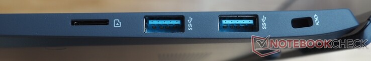 Derecha: micro SD, 2 USB-A 3.2 Gen2, bloqueo Kensington