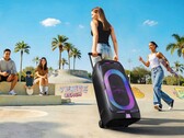 La torre de sonido Samsung tiene 240 vatios y 18 horas de autonomía (Fuente de la imagen: Samsung)