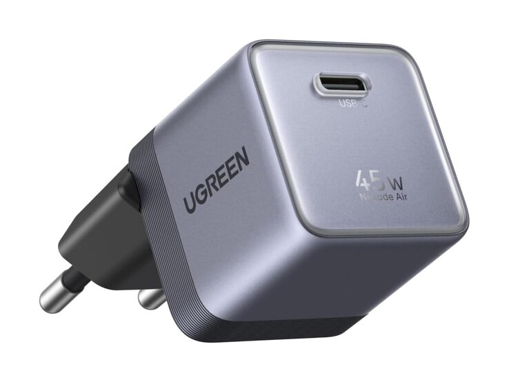 El cargador Ugreen Nexode Air 45W GaN