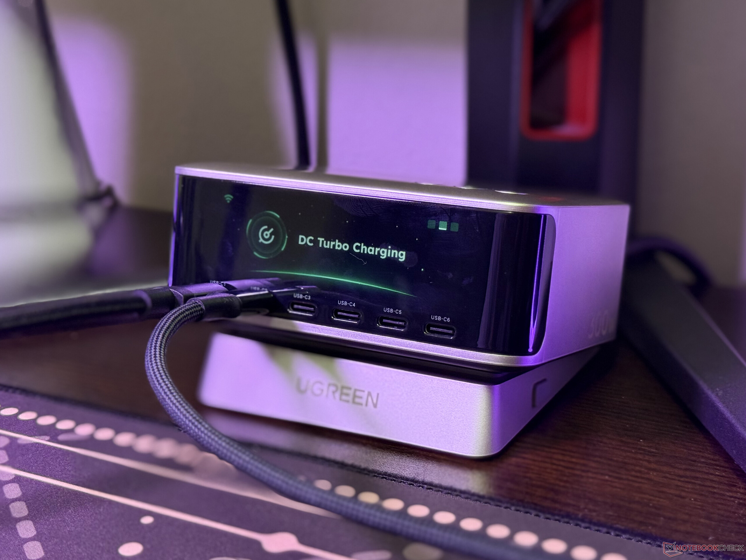 El Ugreen Nexode Pro 300 W