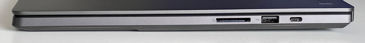 Derecha: Lector de tarjetas SD (UHS-II), USB-A 3.2 Gen 2 (10 GBit/s), USB-C 3.2 Gen 2 (10 GBit/s, DisplayPort, Power Delivery)