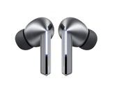 Galaxy Los auriculares Galaxy Buds 3 Pro cuentan con funciones de IA como un intérprete en tiempo real. (Fuente de la imagen: Samsung).