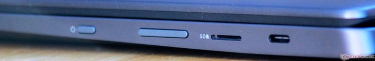 Izquierda: Botón de encendido, control de volumen, lector de tarjetas microSD, USB 3.1 Gen 1 Type-C