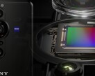 El Sony Xperia PRO-I se promocionó con el eslogan "La cámara" por su sistema de cámaras premium. (Fuente de la imagen: Sony - editado)