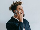 El Xperia 1 III se parece mucho a su predecesor, pero con cámaras mejoradas. (Fuente de la imagen: Olixar)