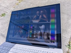 Al aire libre bajo la luz del sol