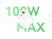 El nuevo cargador rápido de 100 W de Huawei tiene tres puertos, pero sólo puede utilizar dos a la vez (Fuente de la imagen: JD.com)