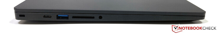Lado izquierdo: Bloqueo Kensington, USB-C 3.2 Gen.2 (DisplayPort 1.4, PowerDelivery), USB-A 3.2 Gen.1, lector SD, 3,5 mm estéreo