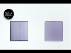 Galaxy Z Fold 7 (izquierda) y Oppo Find N6 (derecha) desplegados.