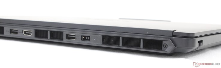 Parte trasera: 2 puertos USB-A (5 Gbps), HDMI 2.1, adaptador de CA