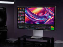 El UltraFine 32U990A sólo puede pedirse en EE.UU. por el momento. (Fuente de la imagen: LG)