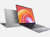 El MateBook 13 2021 de Huawei sólo ofrece actualizaciones internas del modelo del año pasado. (Fuente de la imagen: Huawei)