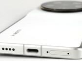 El Xiaomi 13 Ultra obtuvo una alta puntuación en nuestro análisis. (Fuente de la imagen: NotebookCheck)
