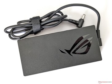 Asus ROG Zephyrus M16 - Adaptador de corriente