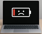 La actualización UEFI del 7 de agosto para los Surface Pro y Surface Laptop con Snapdragon X impide la carga completa de la batería. (Fuente de la imagen: IA generada por Microsoft Copilot)