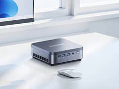 El Acemagic M5 cuesta actualmente 639 dólares con descuentos. En la imagen: una imagen promocional que muestra el mini PC sobre un escritorio.