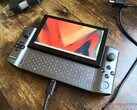 La unidad de preproducción del GPD Win 3 impresionó en nuestro análisis, pero tenía problemas que debían solucionarse. (Fuente de la imagen: Notebookcheck)