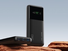 El power bank INIU PowerNova puede cargar dispositivos a una potencia de hasta 140 W a través de USB-C. (Fuente de la imagen: INIU)