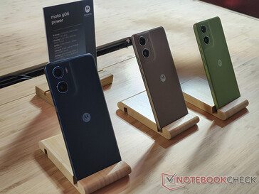 Opciones de color del Moto G06 Power (Fuente de la imagen: Notebookcheck)