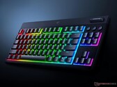 El teclado de bajo perfil Razer BlackWidow V4 TKL se muestra en ángulo (Fuente de la imagen: Razer PR)