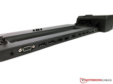 El ThinkPad Ultra Dock mecánico ofrece múltiples puertos.
