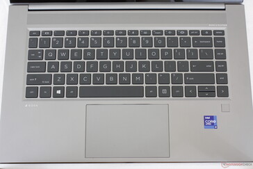 El mismo teclado que en el ZBook G7 pero con iluminación RGB opcional por tecla