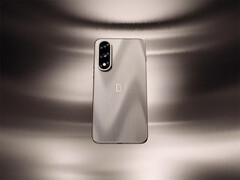 El Ace 6 Turbo podría incorporar una pantalla con una frecuencia de refresco de 165 Hz. En la imagen: el Ace 5 Ultra. (Fuente de la imagen: OnePlus)