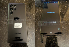 El Galaxy S22 Ultra en carne y hueso, varios meses antes de que Samsung lo ponga a la venta. (Fuente de la imagen: FrontPageTech)