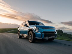 El SUV Kia EV9 estará disponible para pedidos anticipados en EE.UU. a partir del 16 de octubre. (Fuente de la imagen: Kia)