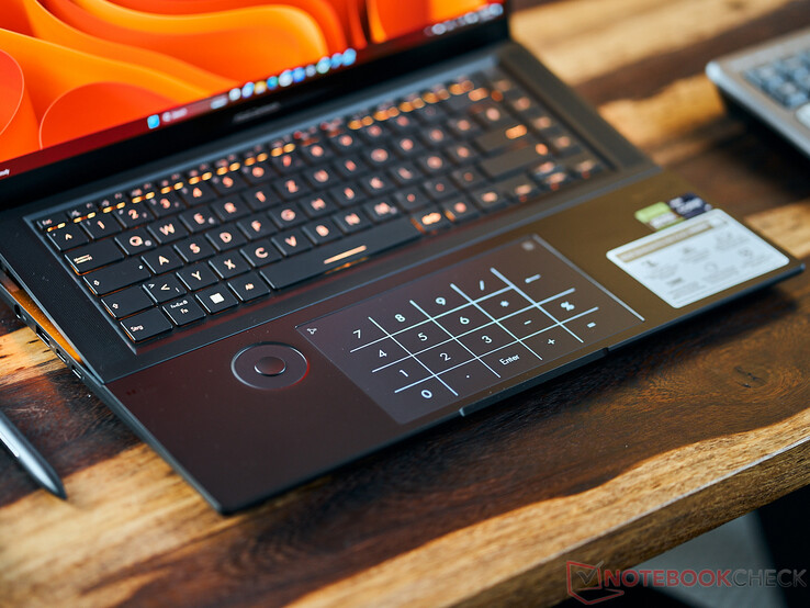 Asus Zenbook Pro 16X - Numpad en el touchpad