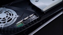 La gran apuesta de Sony por los SSD PCIe4 para la expansión está dando sus frutos frente a la tarjeta de expansión de la serie X de XBox (Fuente de la imagen: IGN)