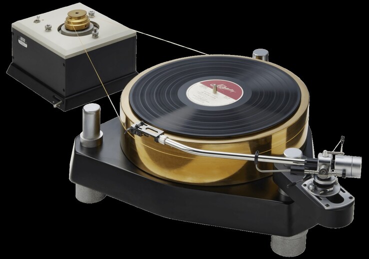 Buffalo comenzó como fabricante de productos de audio, con éxitos como su tocadiscos de hilo de 1978 (modelo 3533). (Fuente de la imagen: Buffalo)